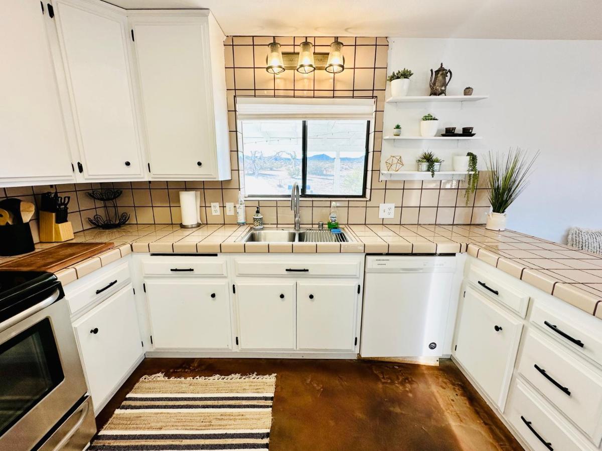 Ravens Nest Ranch, Fire Pit , Views, Near Jt Park! Βίλα Joshua Tree Εξωτερικό φωτογραφία